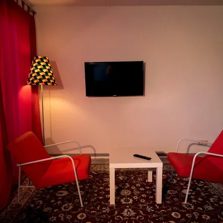 Le De La Faiencerie *