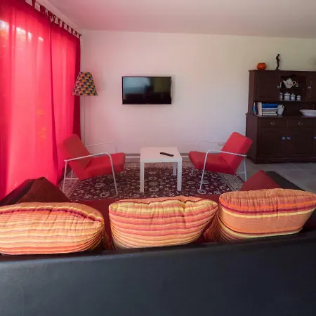 Le De La Faiencerie Holiday home